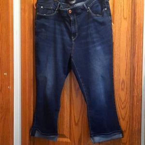Ladies Dark Blue Stretchy Levi's Capri Pants Sz 22 - W36, Signature Modern Capri